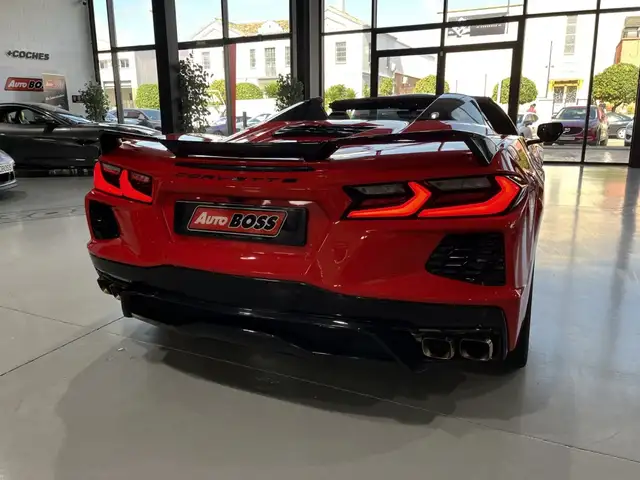 Chevrolet Corvette view 6