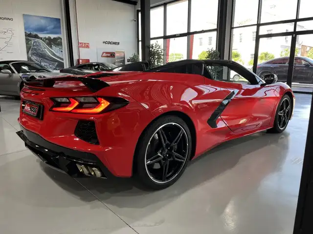 Chevrolet Corvette view 5