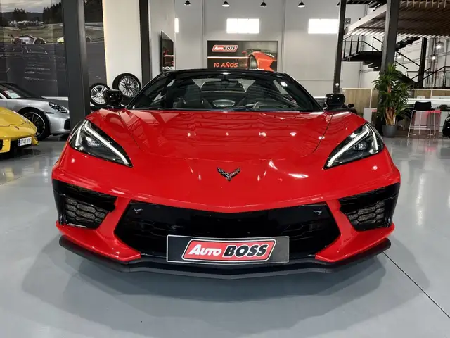 Chevrolet Corvette view 3