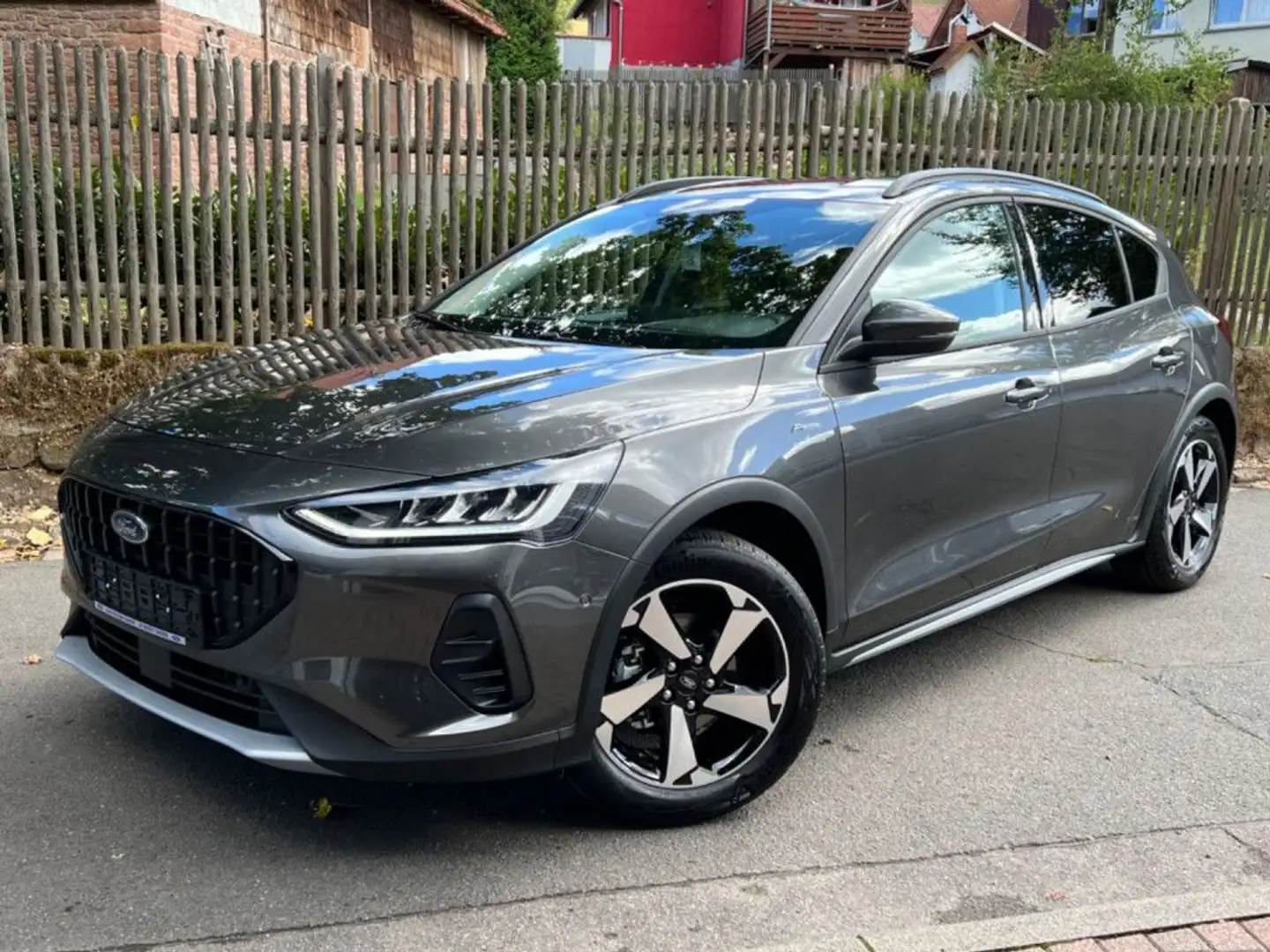 Ford Focus Lim. Active X*FACELIFT*SYNC 4*KAMERA siva - 1