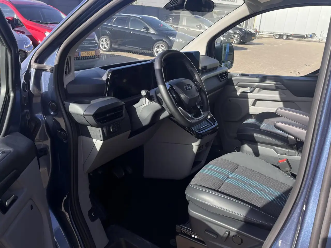 Ford Transit Custom Tourneo 2.5 PHEV L1H1 Sport 233PK Emissiezonevrij! 4