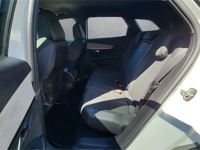 Peugeot 3008 view 8