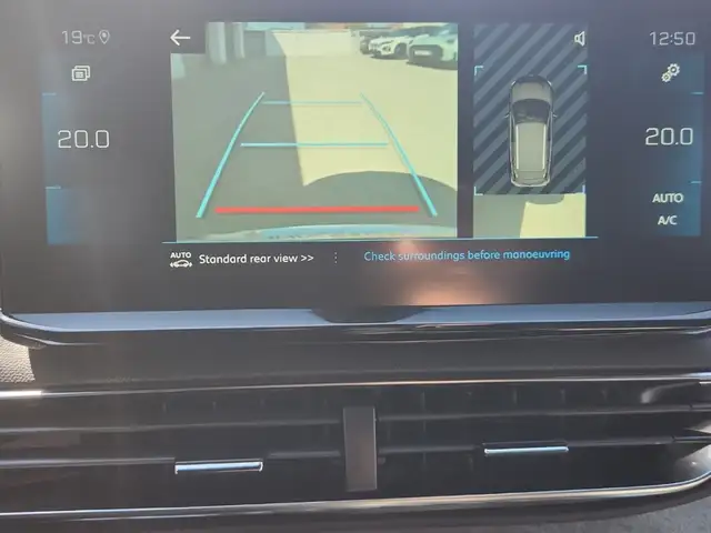 Peugeot 3008 view 18