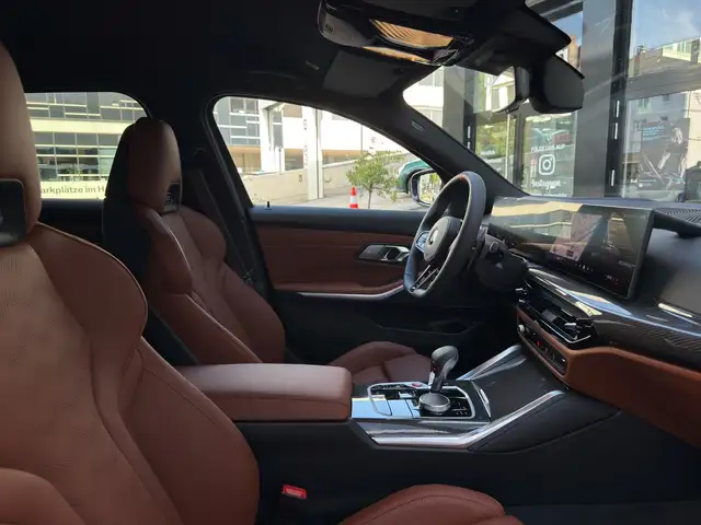BMW M3 view 4