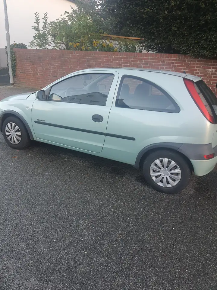 Opel Corsa 1.2 16V Comfort, foto 1