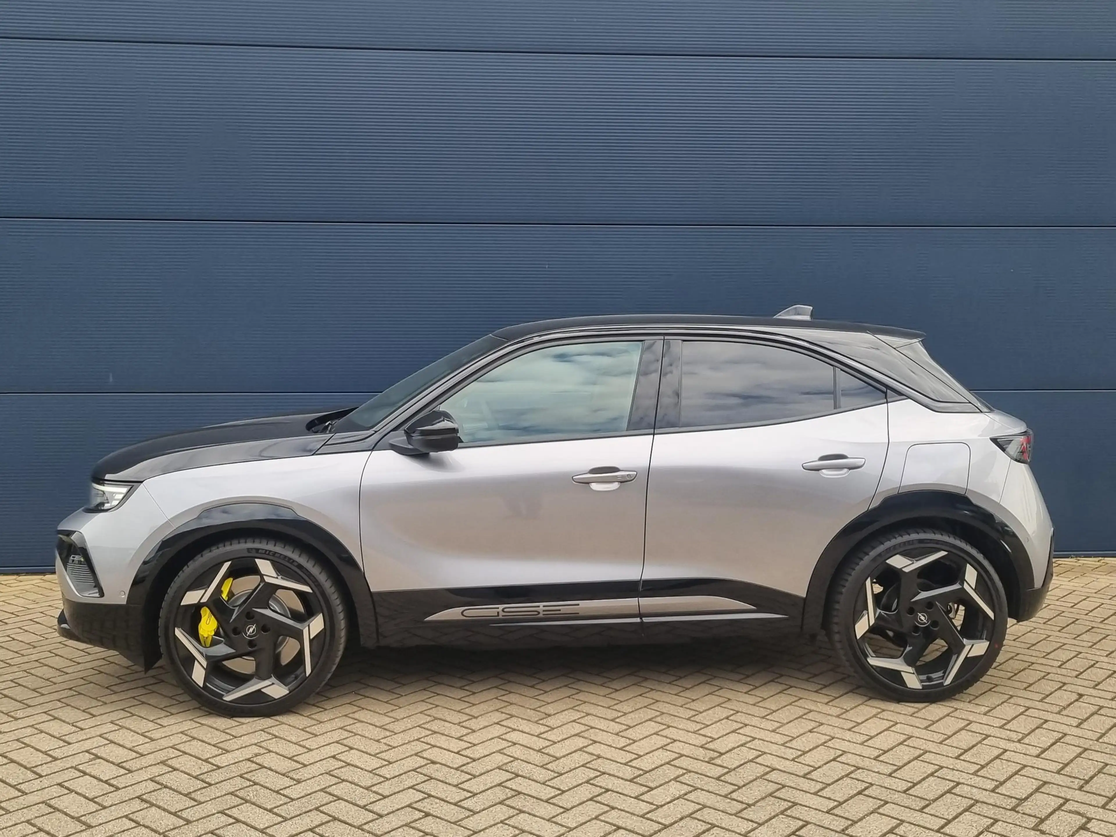 Opel Mokka-E Electric GSE 54 kWh 280 PK | Camera | Alcantara Be — photo 2