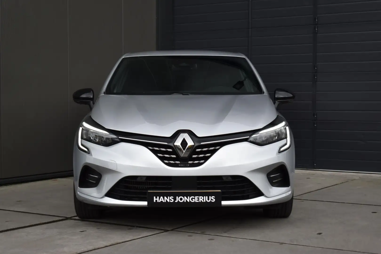 Renault Clio TCe 90 Techno | CAMERA | NAVI | CRUISE CONTROL | C Grijs - 2
