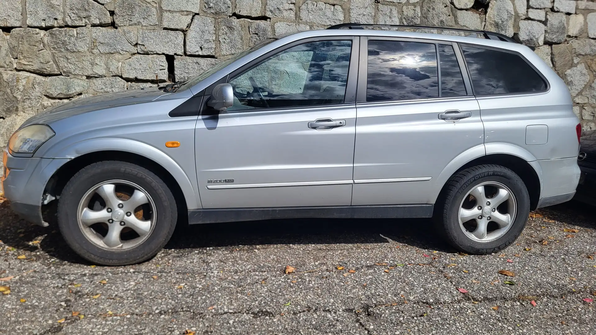 SsangYong Kyron 2.0 xvt Comfort 4wd7Gancio traino/PER PEZZI RICAMB Gris - 1