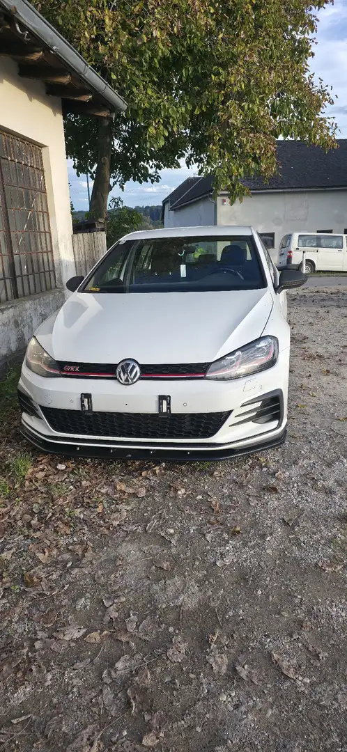 Volkswagen Golf GTI 2,0 TSI DSG - 1