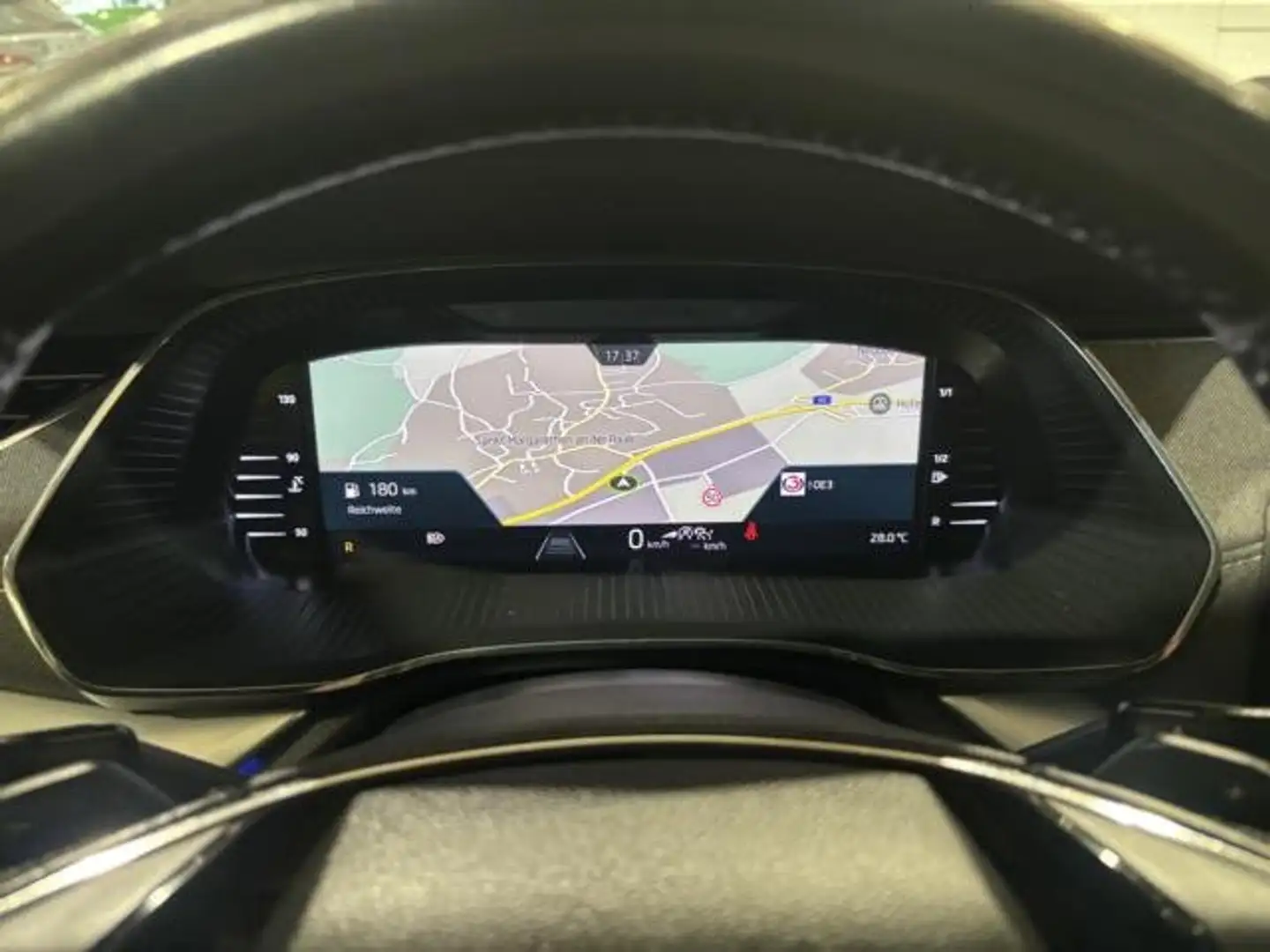 Skoda Octavia DSG LED VIRTUAL COCKPIT HEAD-UP-DISPLAY AHK Grau - 2