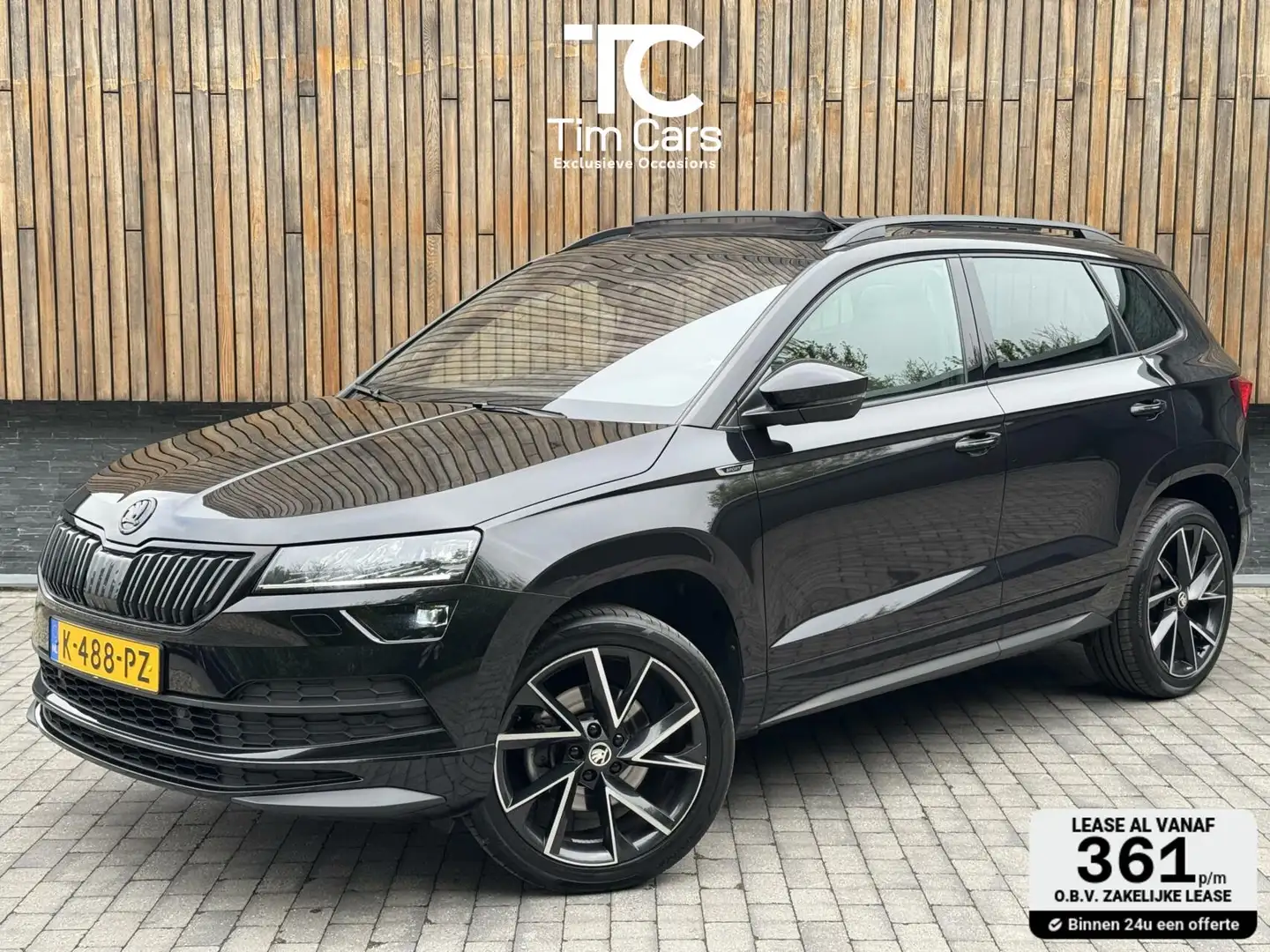 Skoda Karoq 1.5 TSI Sportline Automaat | Panoramadak | LED | S Zwart - 1