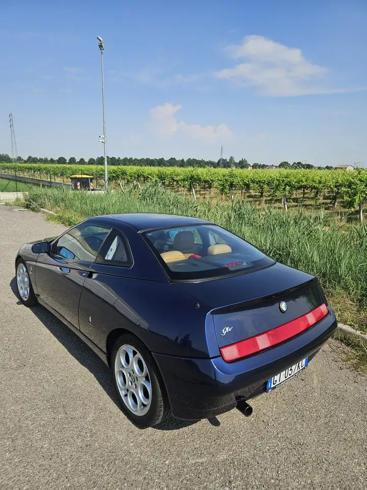 Alfa Romeo GTV 2.0 V6 tb c/pelle Momo iscritto ASI, foto 9