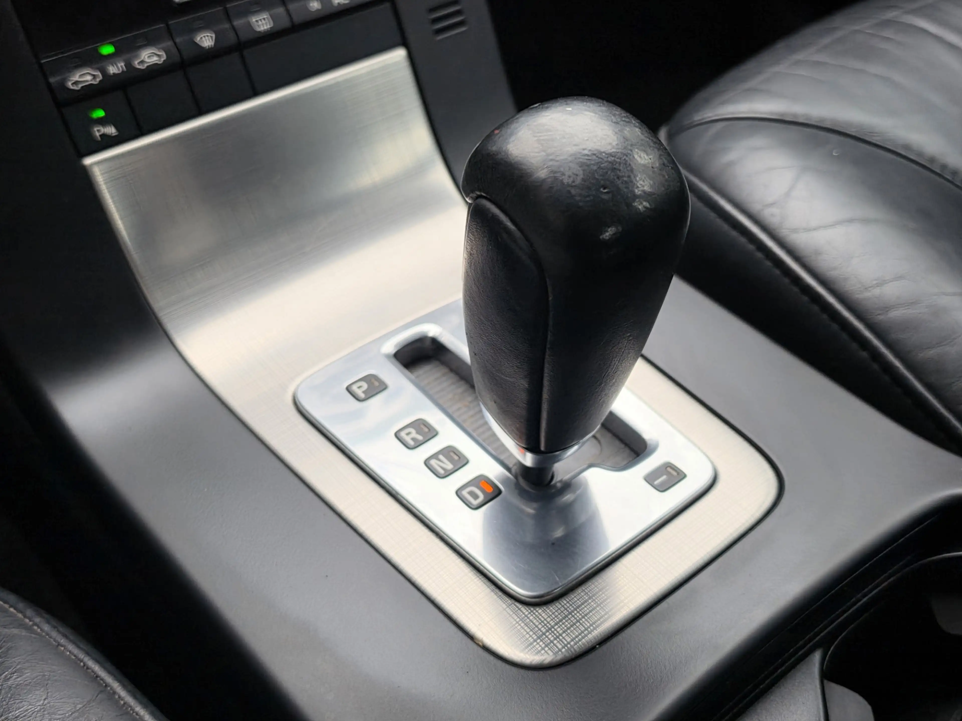 Volvo S80 2.5 T Momentum 1 Ste Eigenaar Dealer Onderhouden — photo 11