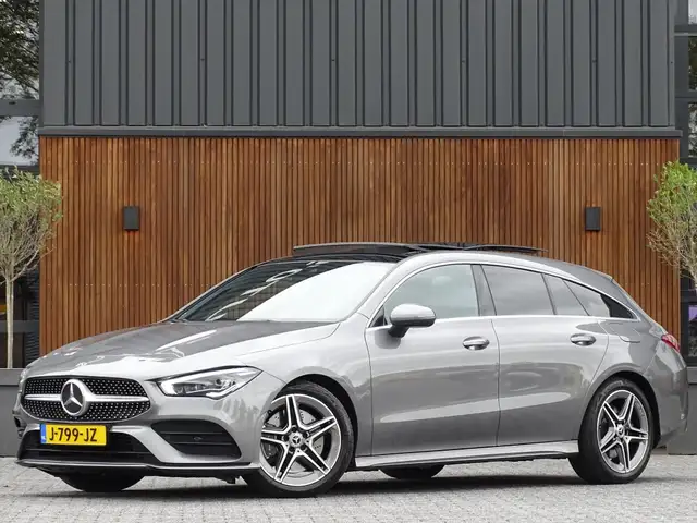 Mercedes-Benz CLA 250 Shooting brake 225PK AMG / panorama / *NAP*