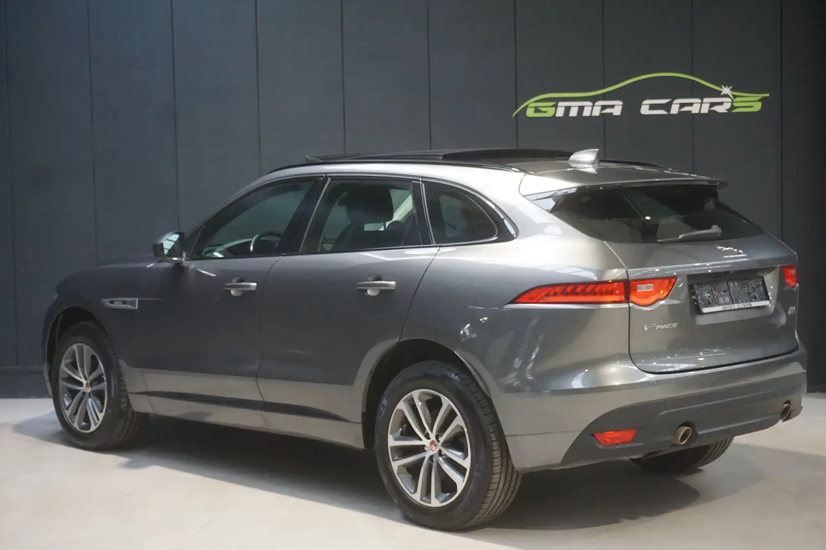 Jaguar F-Pace 25t AWD R-Sport Benzine Automaat-Nav-Pano-Garantie Grijs - 2