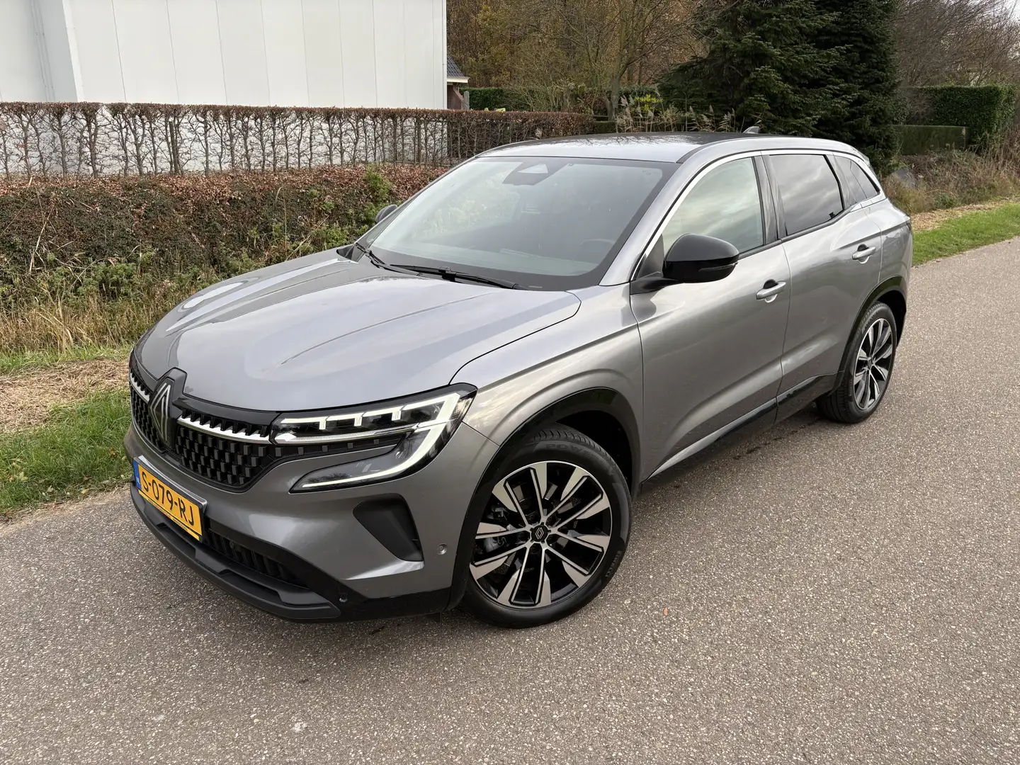 Renault Austral 1.2 E-Tech full hybrid 200 techno / AUTOMAAT / NAV Grijs - 2