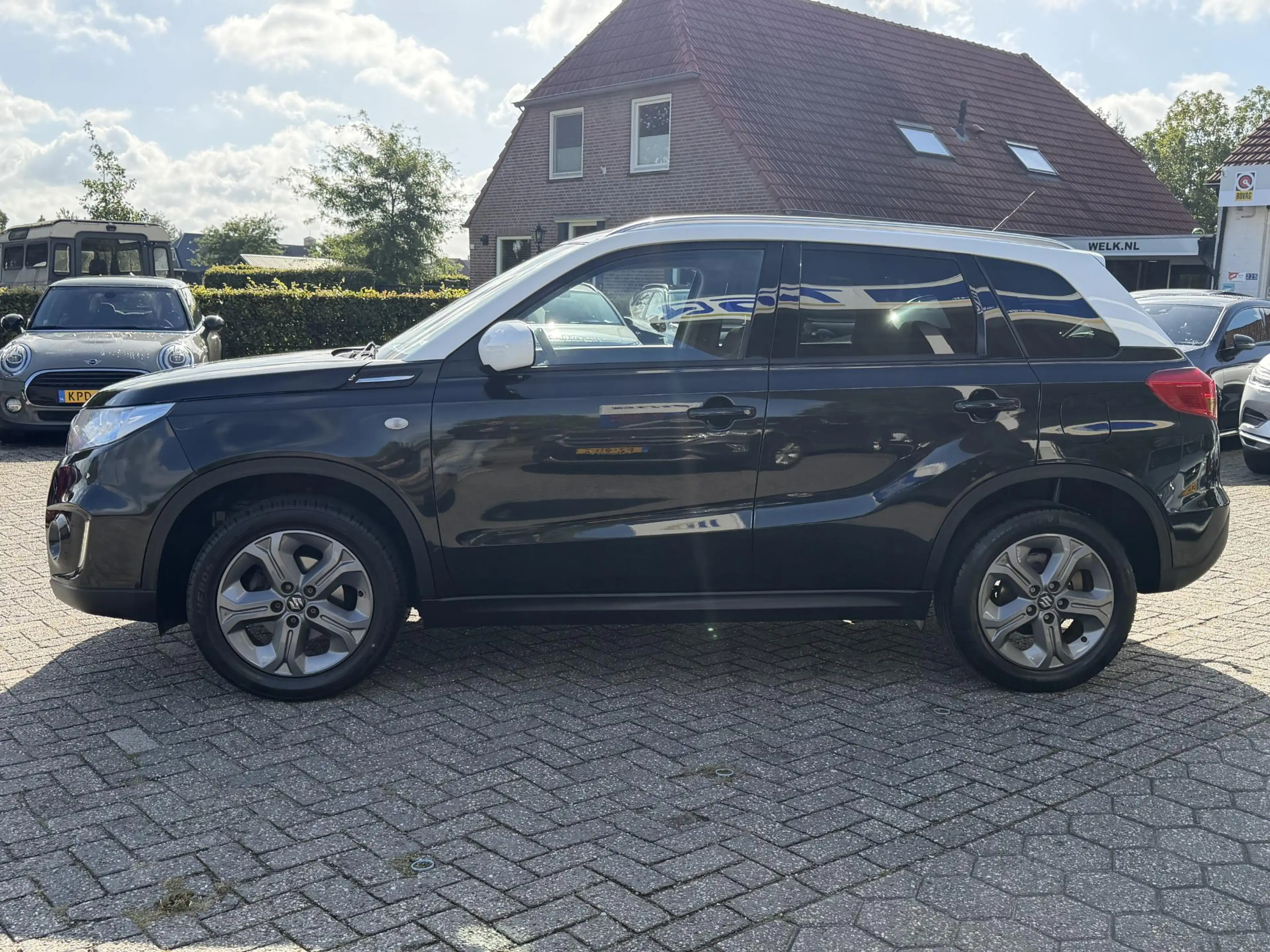 Suzuki Vitara 1.6 High Executive NAVI | CAMERA | KLIMA | BOVAG ! — photo 2