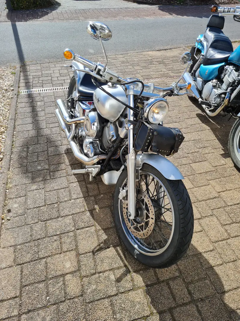 Yamaha XVS 650 Drag Star Argintiu - 1