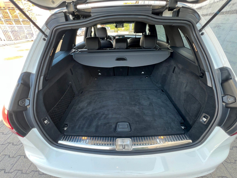 Mercedes-Benz C 200 T-M AMG Line AHK LEDER NIGHT LED KAM — photo 16