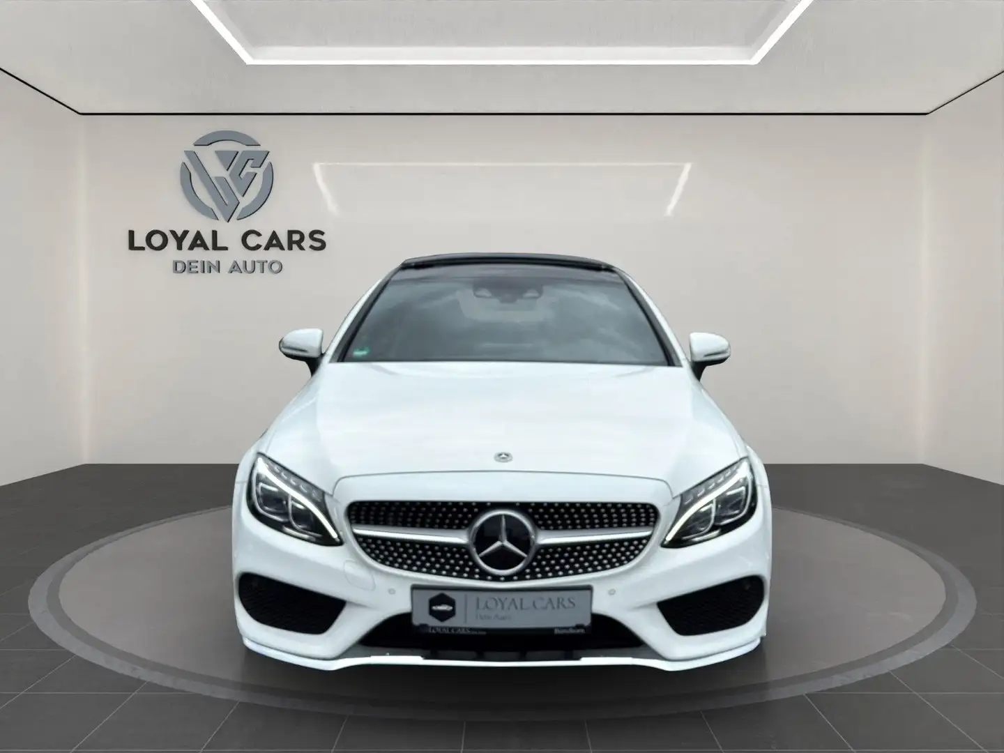 Mercedes-Benz C 300 Coupe*AMG*PANO*Dist+*NAVI*LED*KAMERA*Totwi Weiß - 2