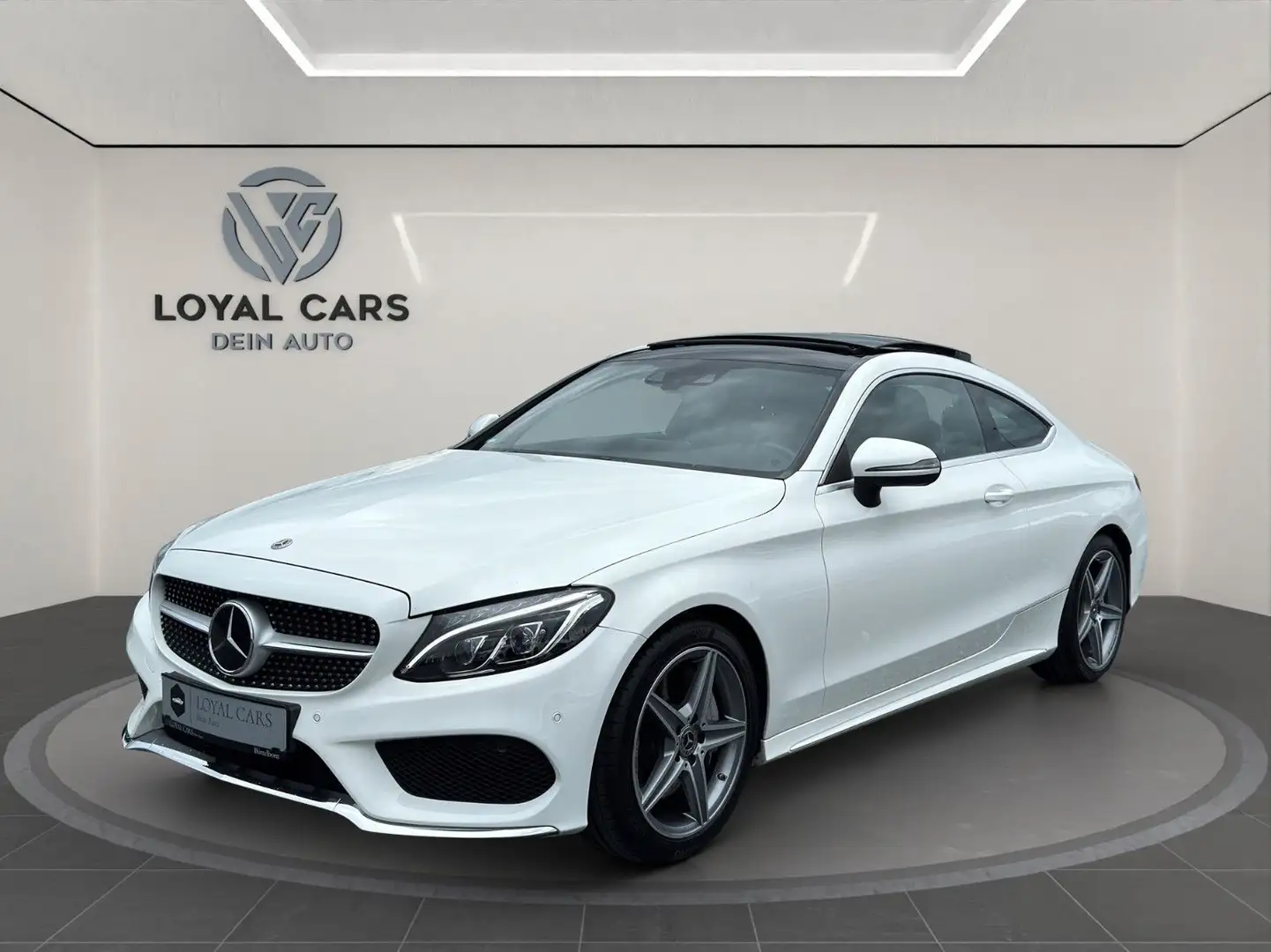 Mercedes-Benz C 300 Coupe*AMG*PANO*Dist+*NAVI*LED*KAMERA*Totwi Weiß - 1
