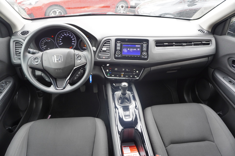 Honda HR-V 1.5 Comfort LED Tempomat Sitzheizung PDC — photo 12