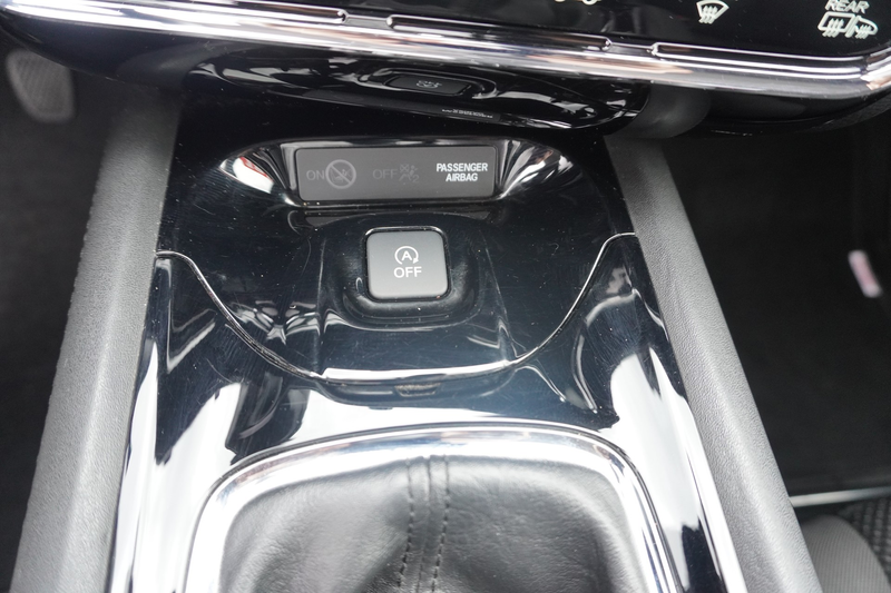 Honda HR-V 1.5 Comfort LED Tempomat Sitzheizung PDC — photo 17