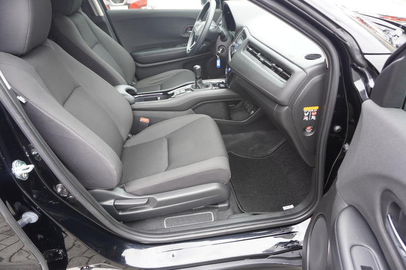 Honda HR-V 1.5 Comfort LED Tempomat Sitzheizung PDC — photo 26