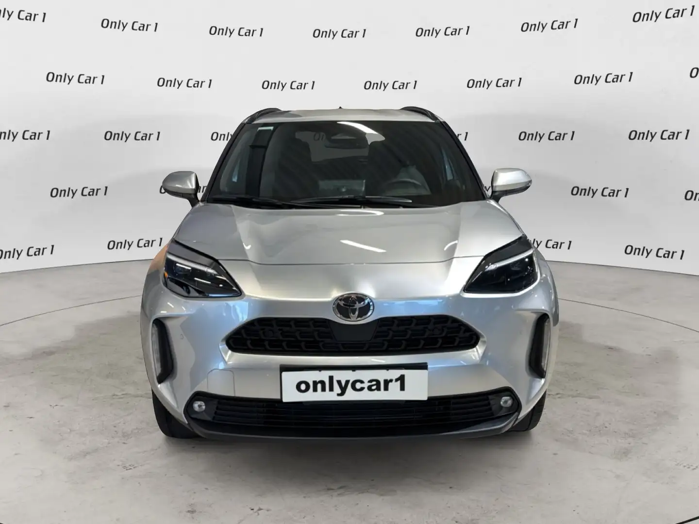 Toyota Yaris Cross Yaris Cross 1.5 Hybrid 5p. E-CVT Trend Grau - 2