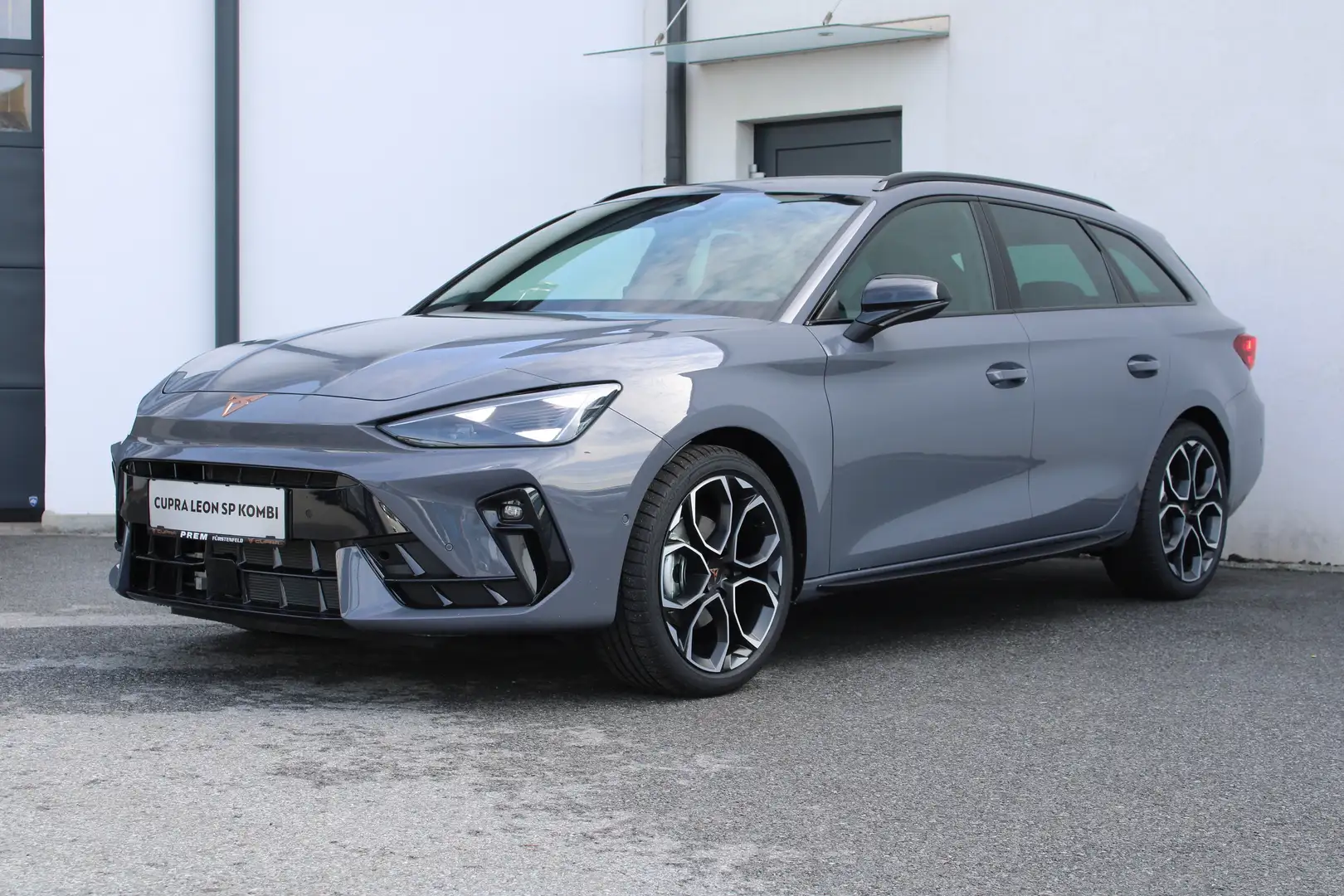 CUPRA Leon SP Kombi 1.5 eTSI 150 PS DSG mit vielen Extras! Grau - 2