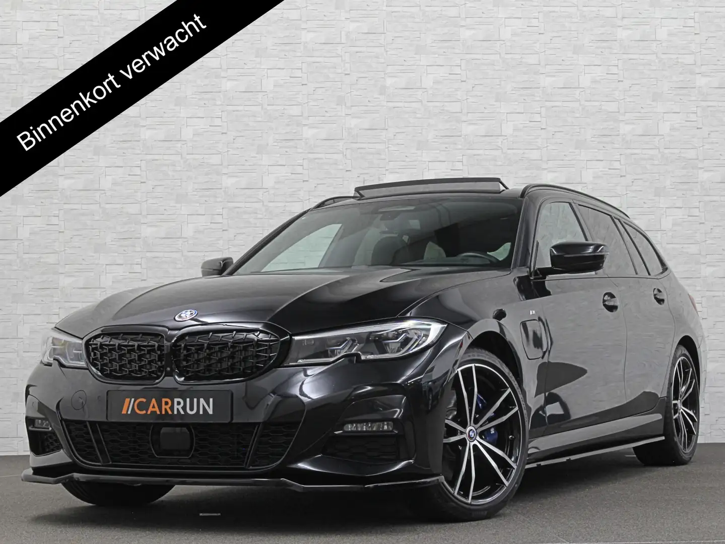 BMW 330 3-serie Touring 330e 292pk M-SPORT PRO | Panodak | Zwart - 1