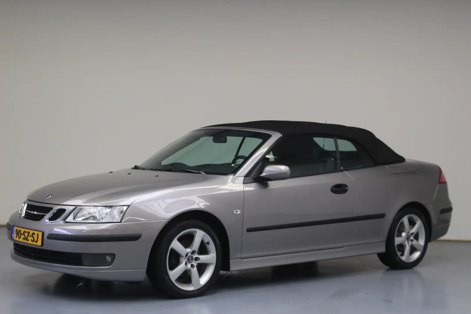 Saab 9-3 Cabrio 1.8t 150pk Linear Sport | Rijklaarprijs | Grijs - 2