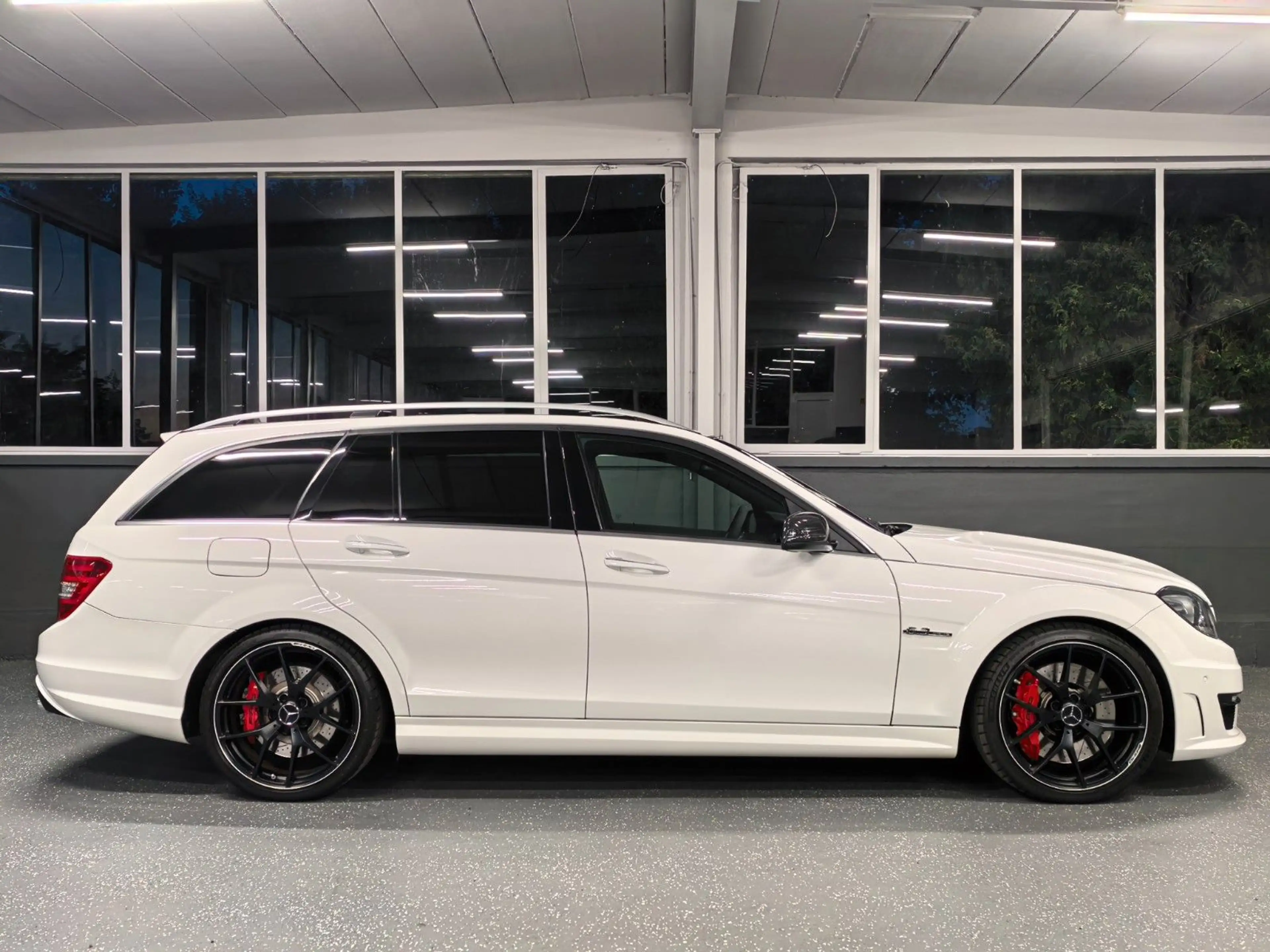 Mercedes-Benz C 63 AMG EDITION 507 | EINMALIG! | 40 TKM | BRD — photo 6