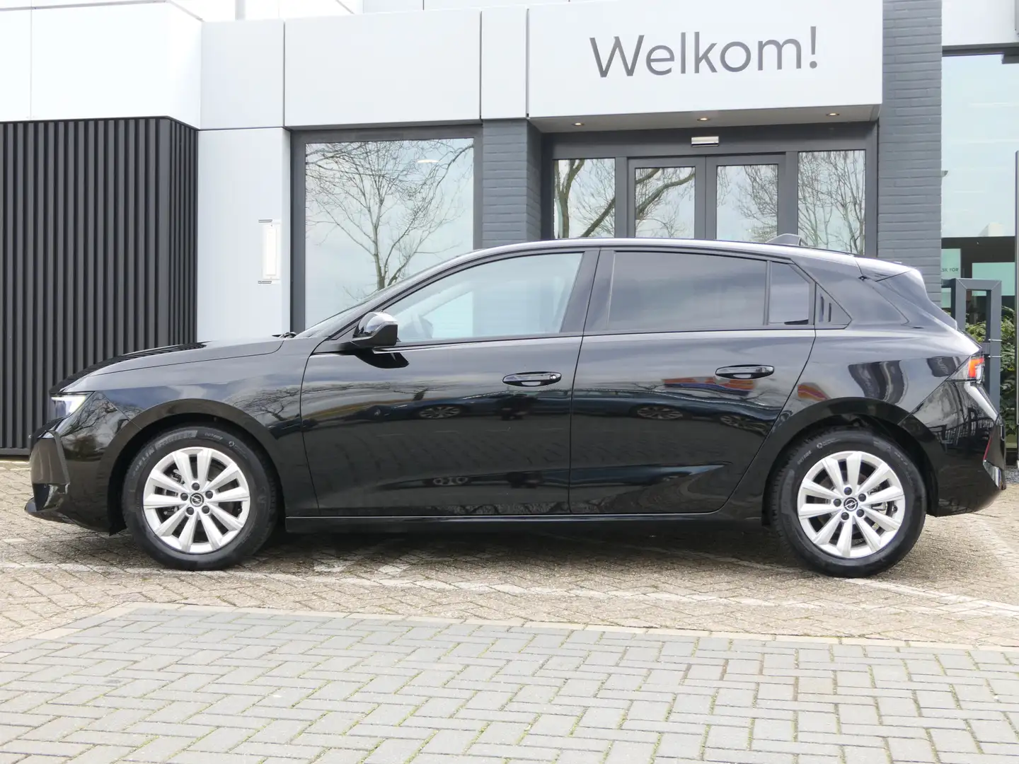 Opel Astra 1.2 Turbo Business Edition | Winter Pack | Privacy Schwarz - 2