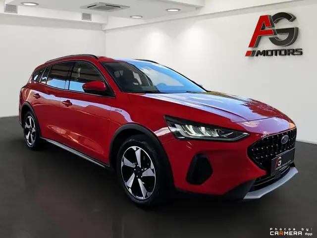Ford Focus view 3