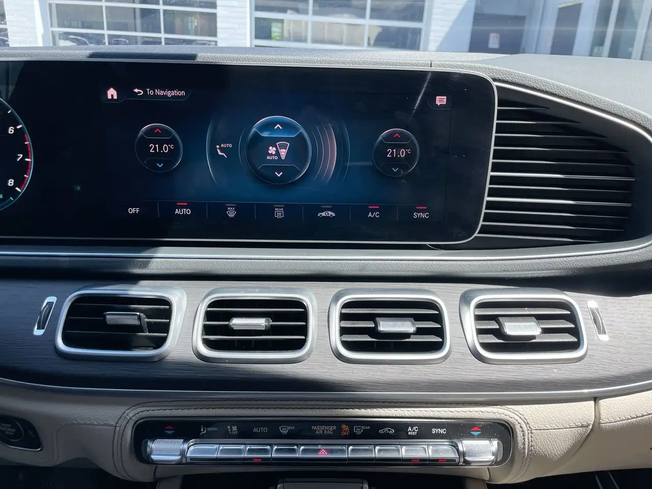 Mercedes-Benz GLE снимка Mercedes-Benz GLE