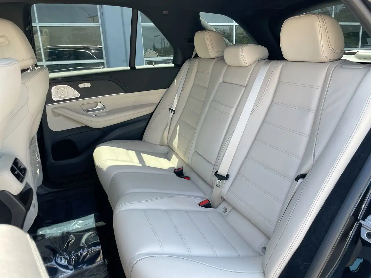 Mercedes-Benz GLE снимка Mercedes-Benz GLE