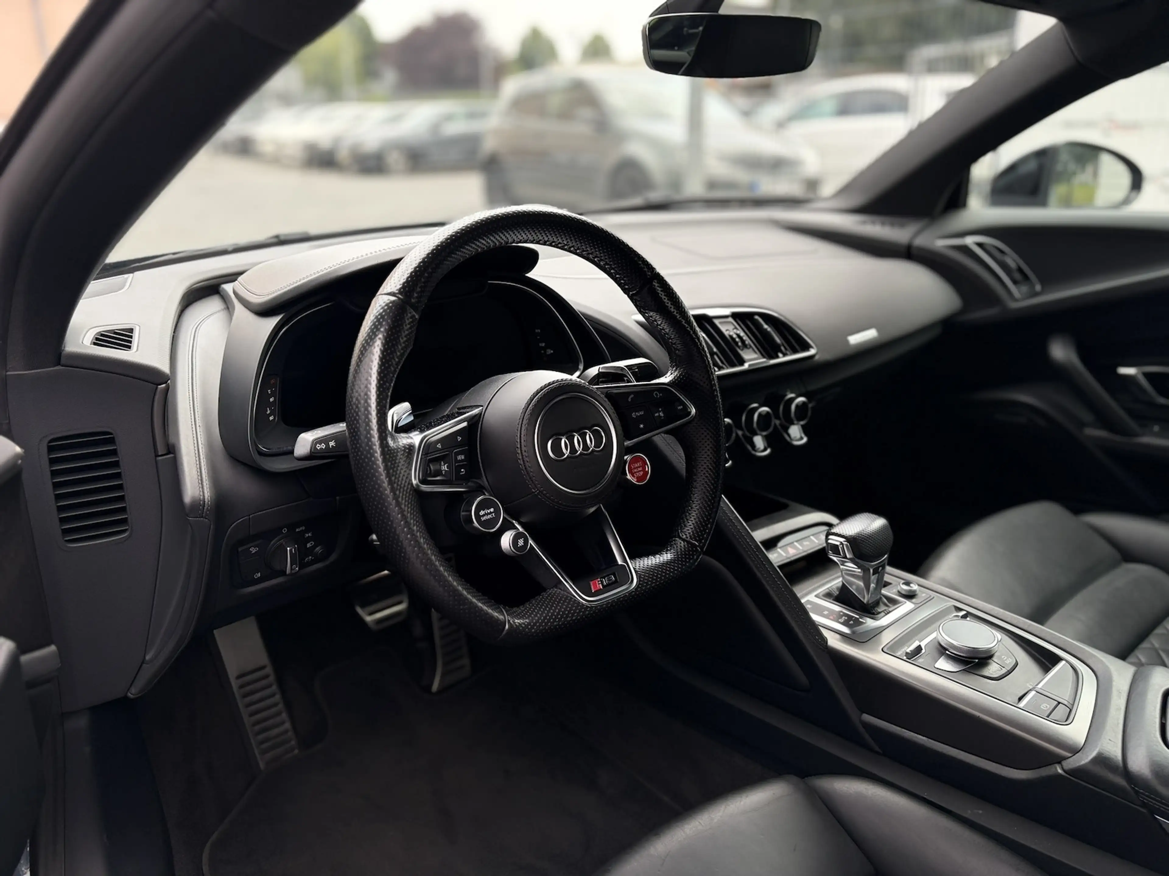 Audi R8 5.2 FSI quattro / 570PS / V10 FSI — photo 14