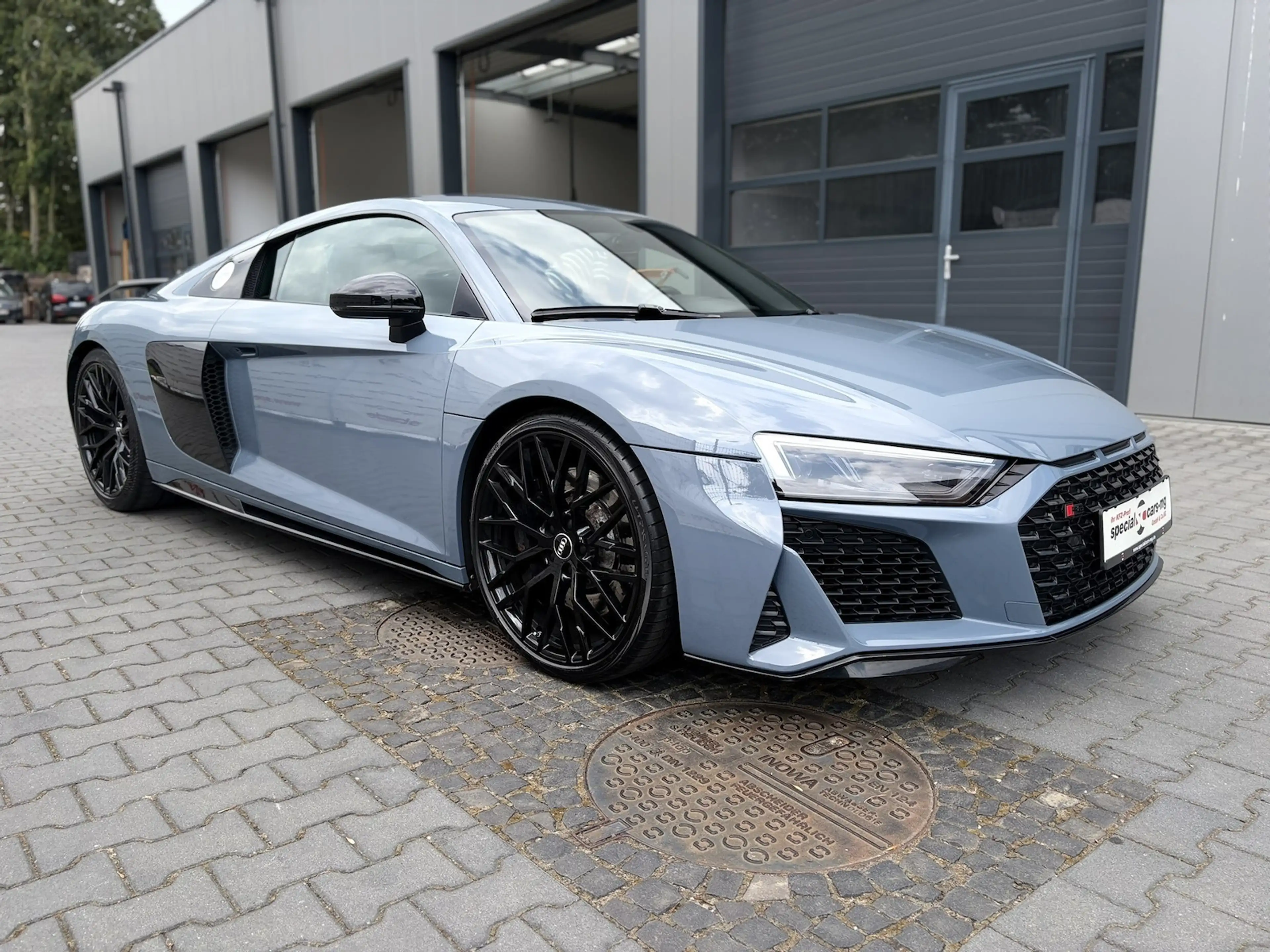 Audi R8 5.2 FSI quattro / 570PS / V10 FSI — photo 8
