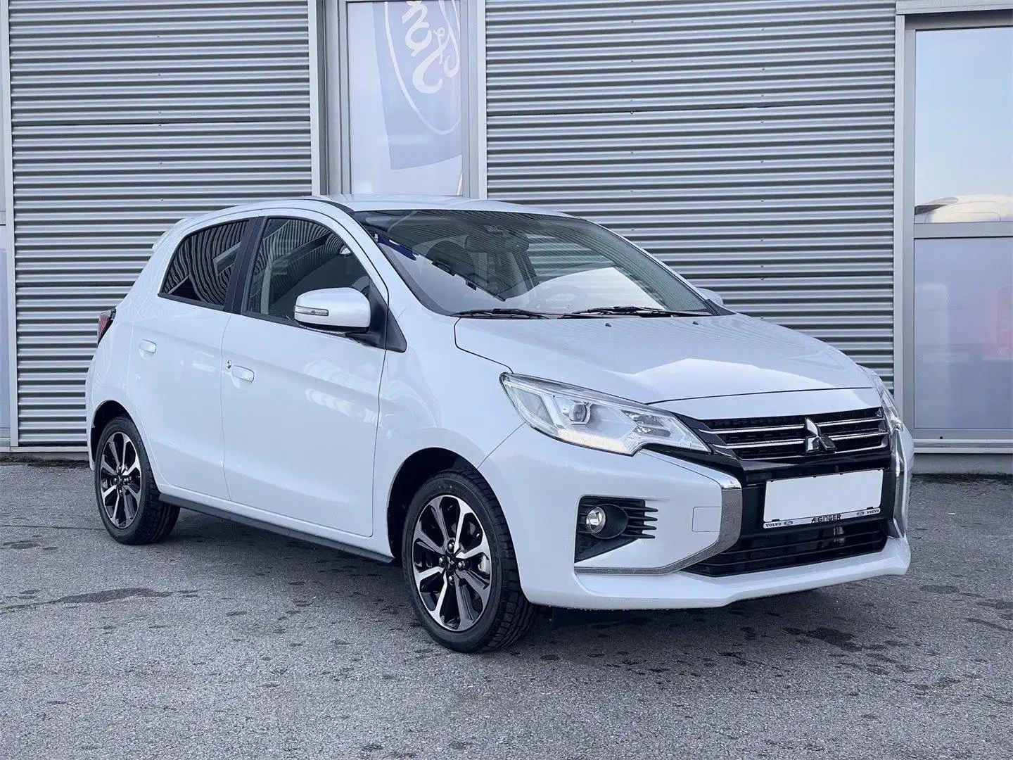 Mitsubishi Space Star 1,2 MIVEC Diamond Weiß - 1