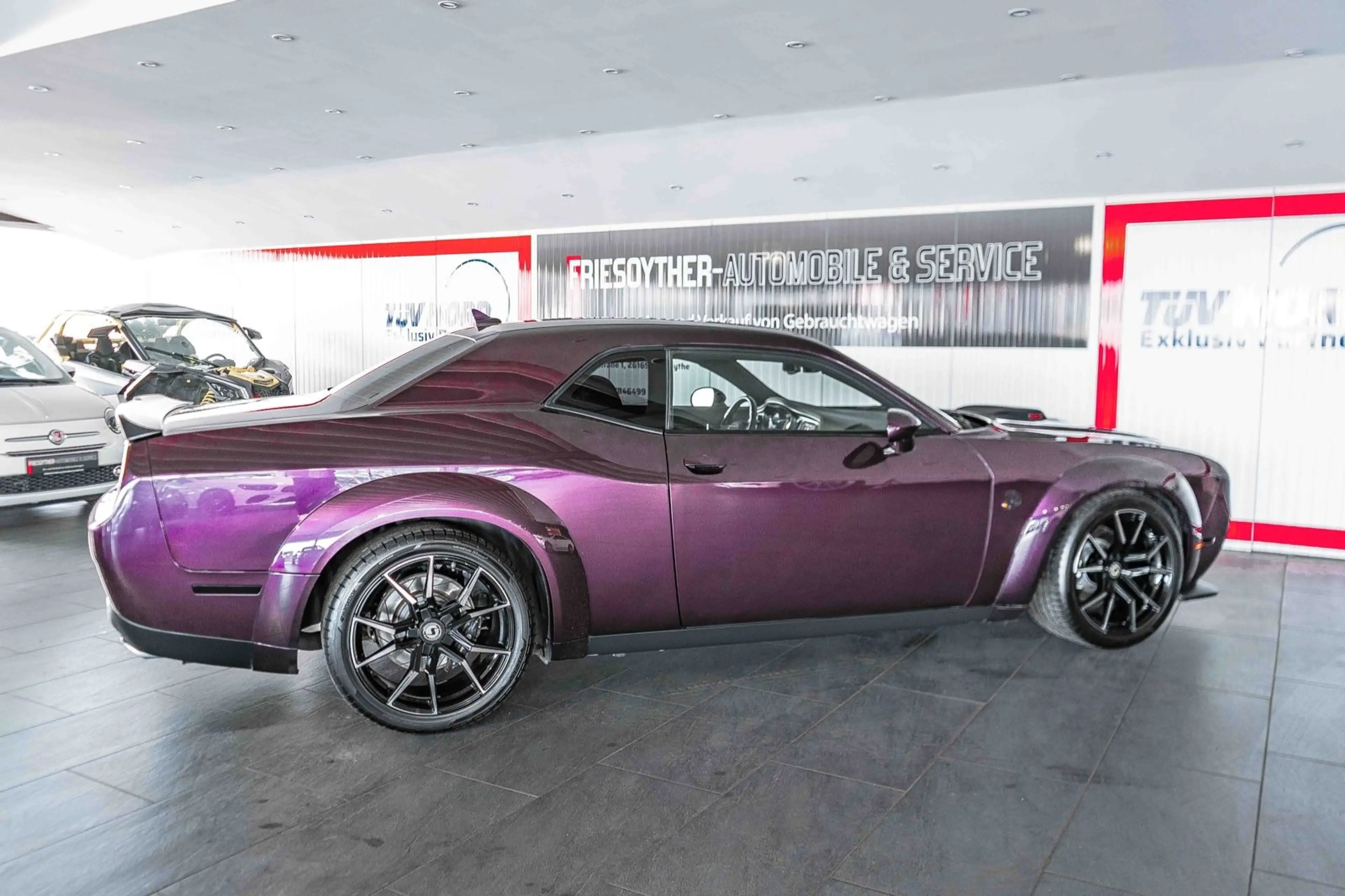 Dodge Challenger 6.4 V8 SRT WIDEBODY SCAT PACK SHAKER — photo 13
