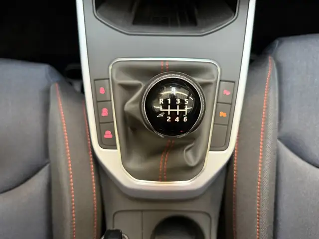 Seat Arona view 13