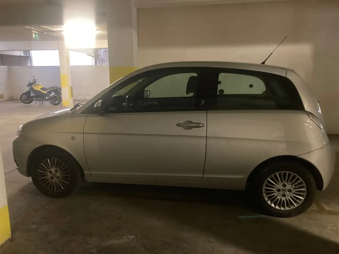Lancia Ypsilon Ypsilon II 2007 1.2 8v Argento Blanc - 1
