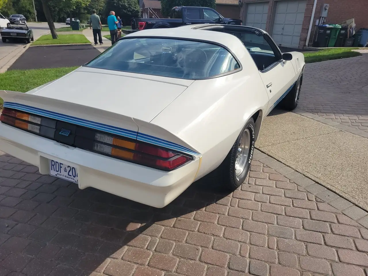 Chevrolet Camaro снимка Chevrolet Camaro