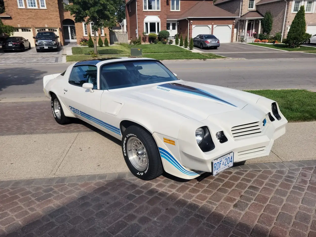 Chevrolet Camaro снимка Chevrolet Camaro