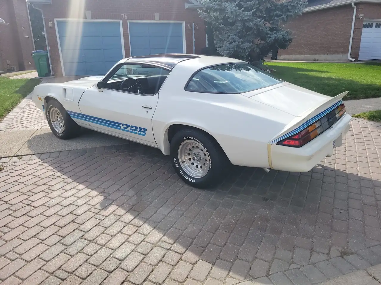 Chevrolet Camaro снимка Chevrolet Camaro