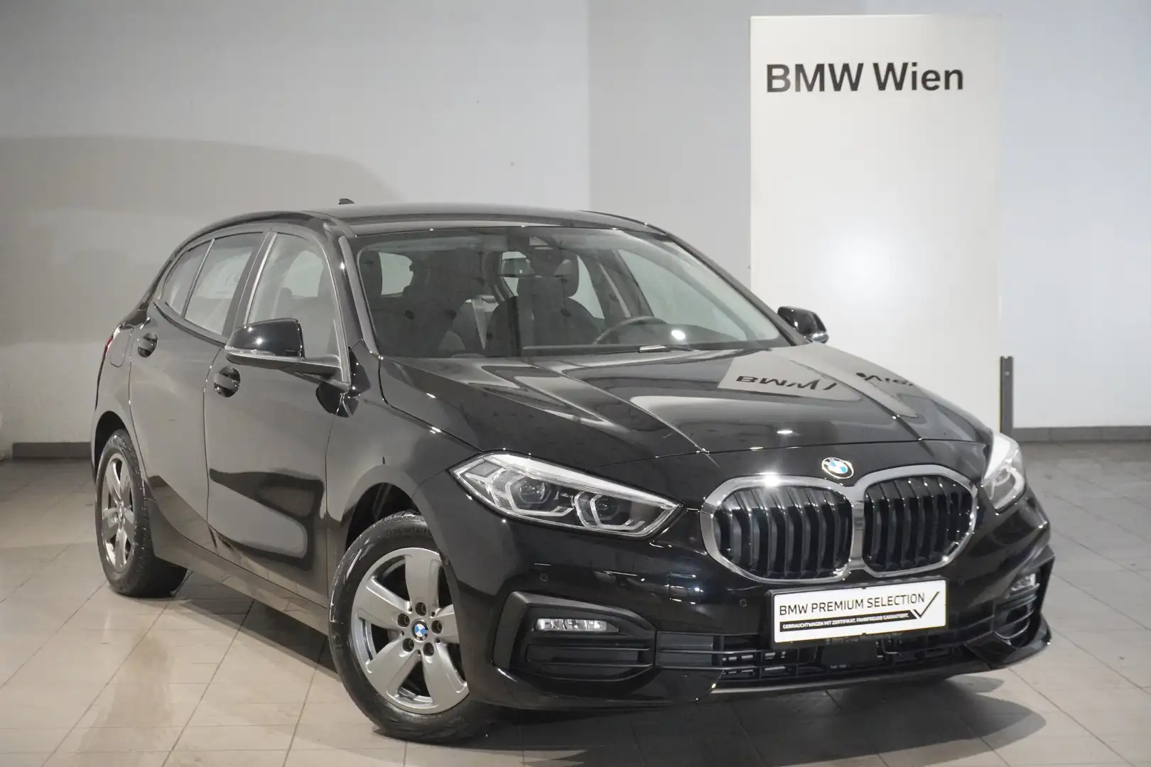 BMW 116 116d Schwarz - 1