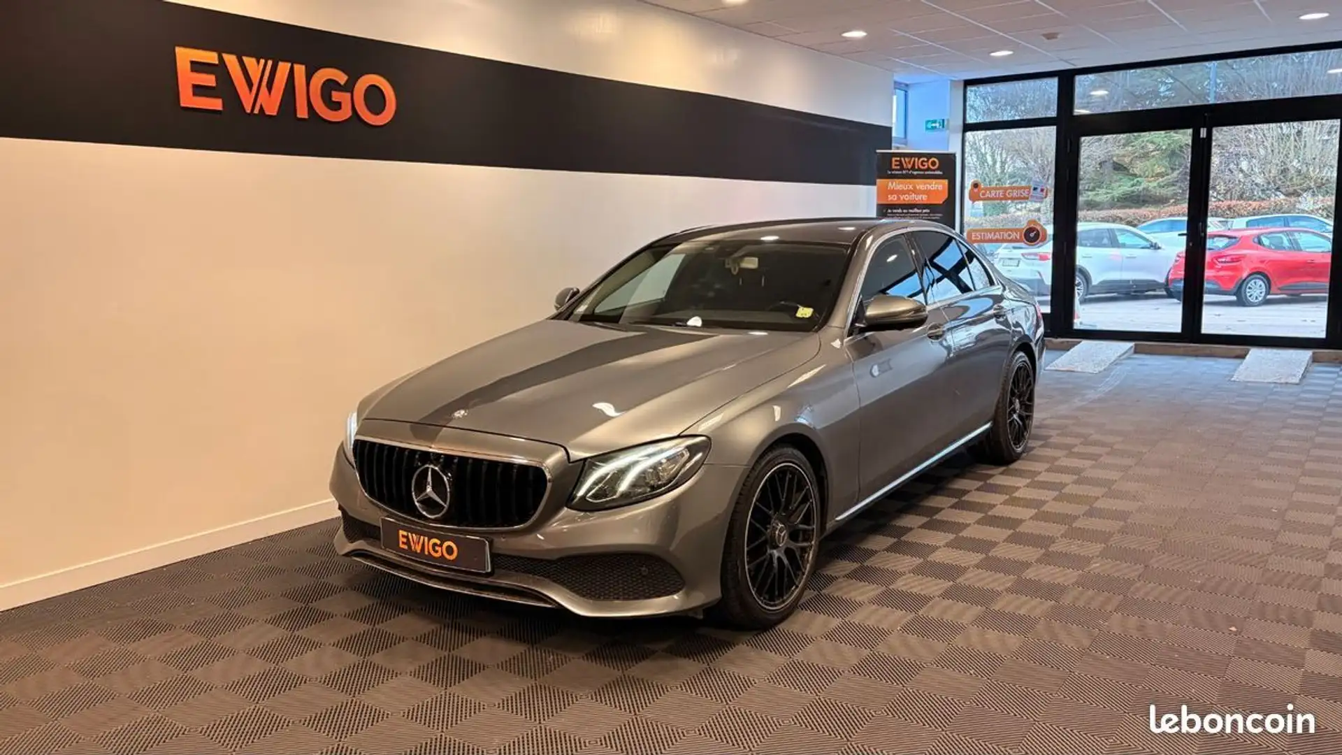 Mercedes-Benz E 220 2.0 220 d 195 business executive 9g-tronic bva Grijs - 1