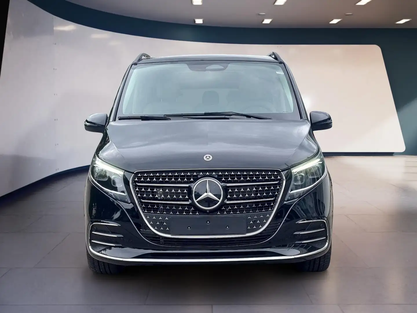 Mercedes-Benz V 300 d lang Exclusive AHK LuxurySeat StHeiz Pano Schwarz - 2