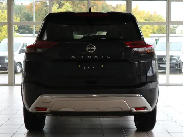 Nissan X-Trail view 8